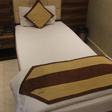 Hotel Oishi Plaza Mukutmanipur Buitenkant foto