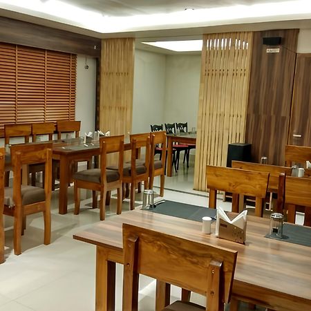 Hotel Oishi Plaza Mukutmanipur Buitenkant foto