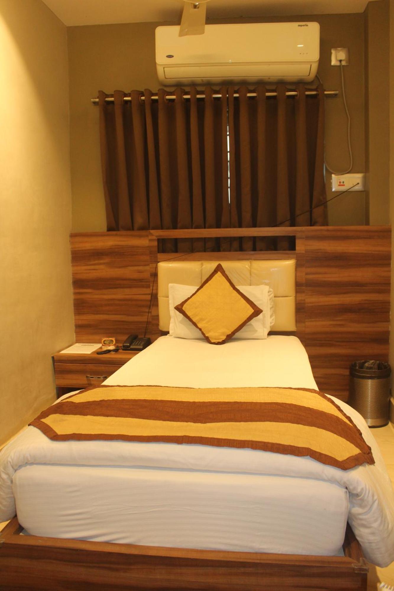 Hotel Oishi Plaza Mukutmanipur Buitenkant foto