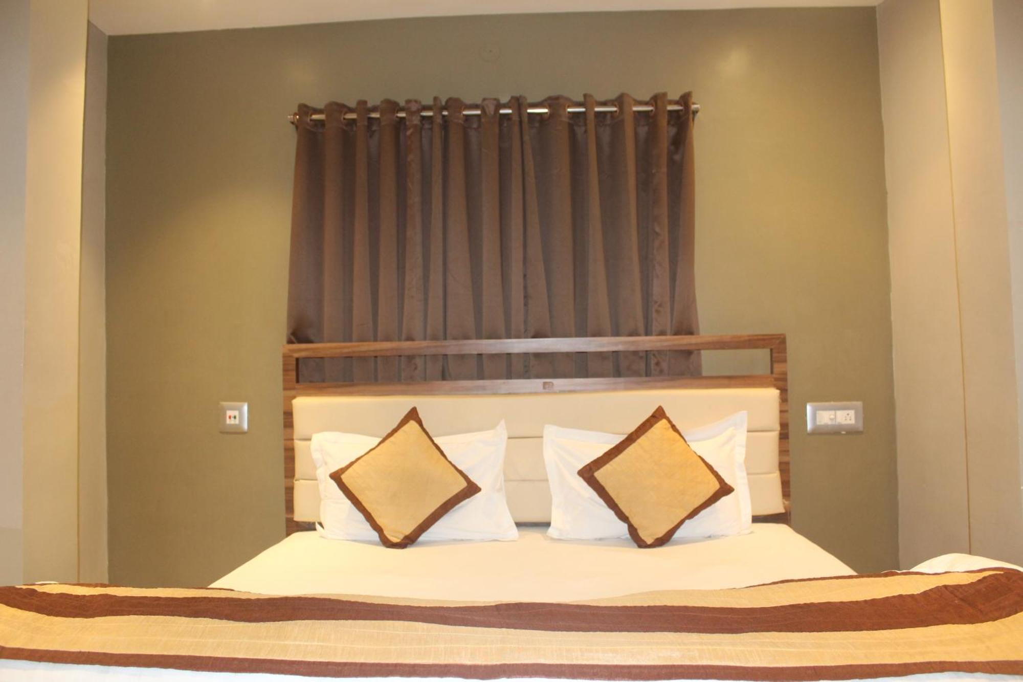 Hotel Oishi Plaza Mukutmanipur Buitenkant foto